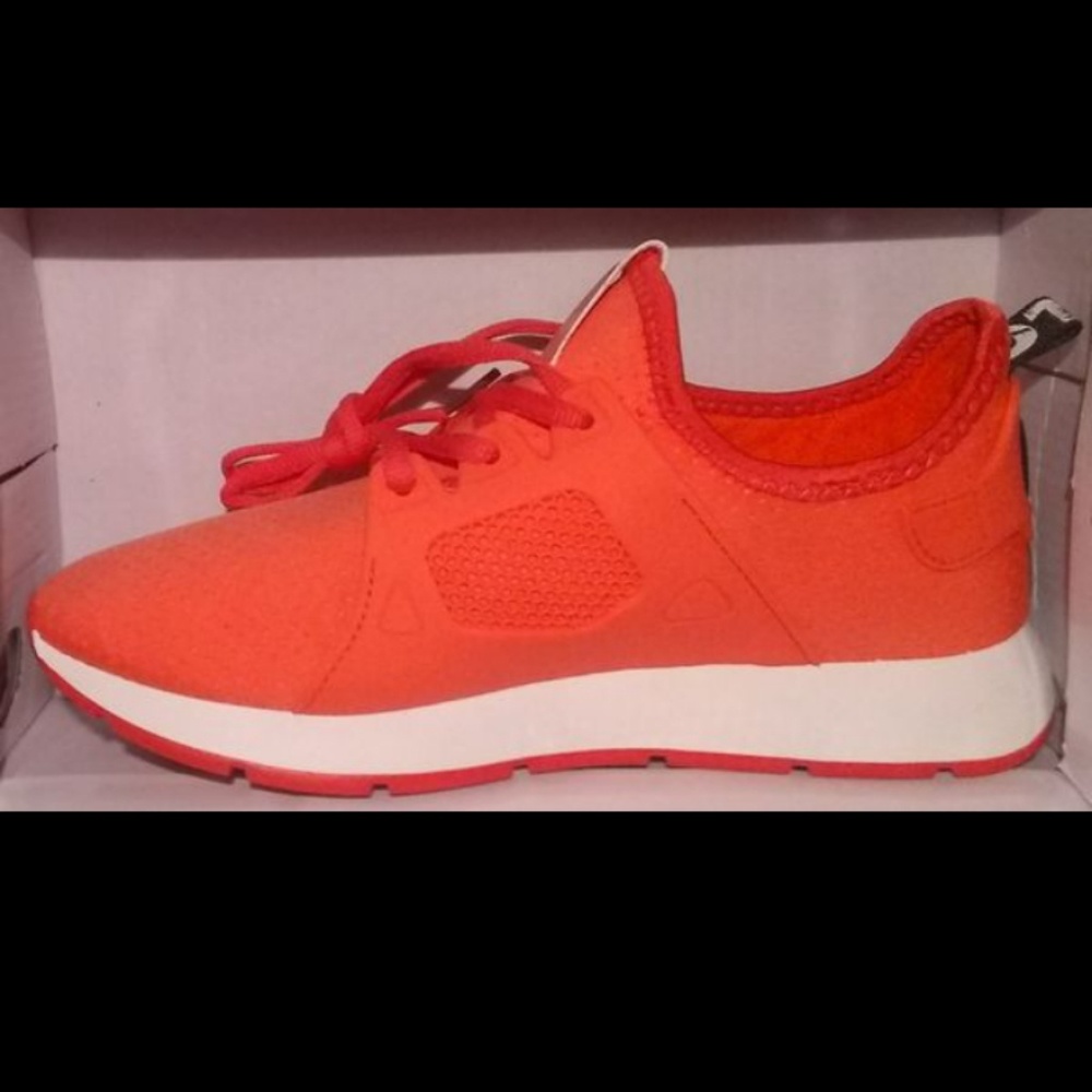 Women sneakers